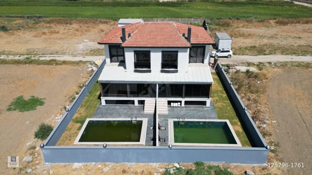İzmir Günerli Köyü Lüks Villa